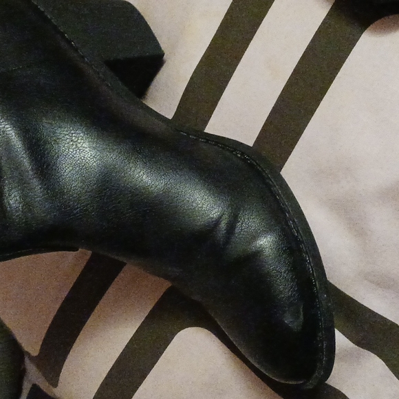 COPY -SOLD Forever 21 Women's Ankle Boots Black - Picture 7 of 10